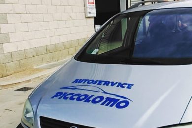 piccolomo autoservice - auto di servizio